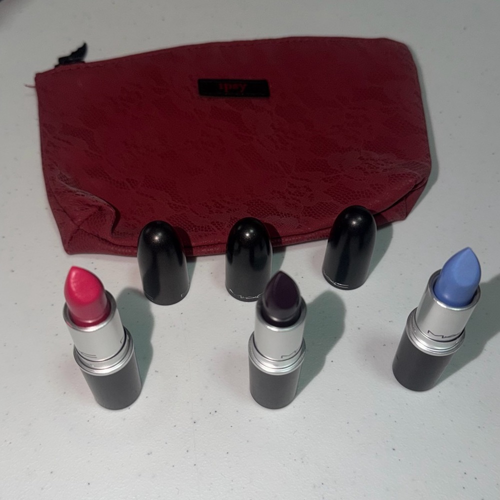 Mac lipstick & makeup bag
